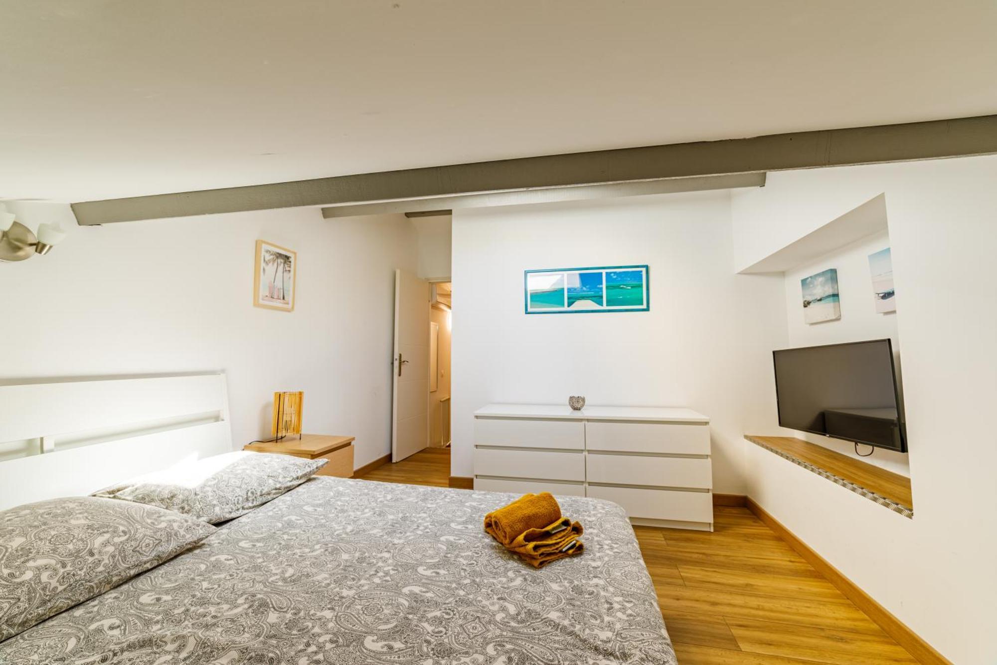 T3 Residence De Tourisme Voltaire Hyères Exteriér fotografie
